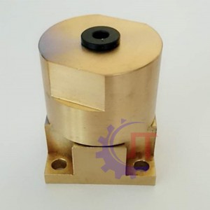 Charmilles 135000573 Βαλβίδα Charmilles Cutting Wire Machine L=32mm W=32mm H=38mm OD=32mm